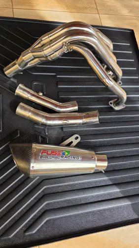 Escape fuse racing Evolution z900