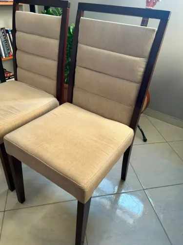 Cadeiras estofadas