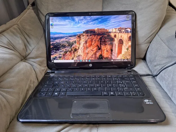 Notebook HP Pavilion Sleekbook 14" i3