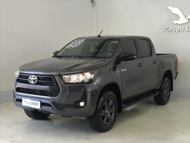 Toyota Hilux CD SR 4X4 2.8 TDI Diesel Aut. 2025