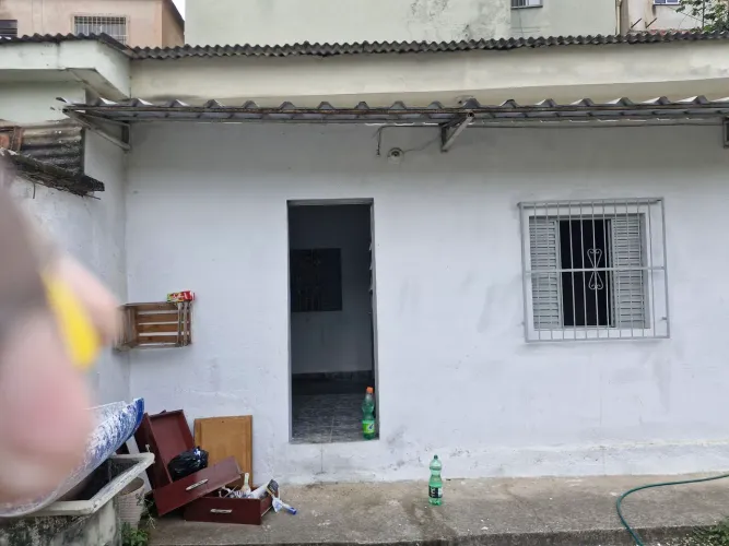 Casa um Quarto com quintal 