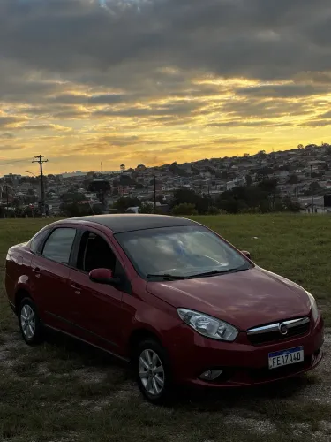 Fiat Grand Siena Attrac. 1.4 EVO F.flex 8V 2013