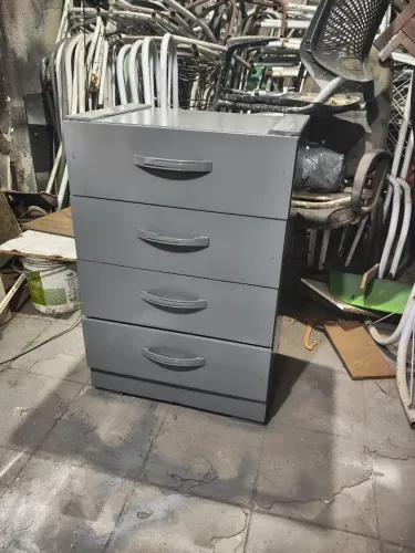 Cômoda 4 gavetas