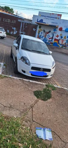 Fiat Punto Attractive 1.4 Fire Flex 8V 5P 2011