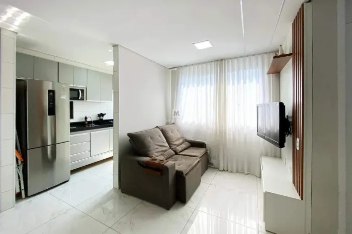 Apartamento de 2 Quartos com Lazer Completo no Palmeiras