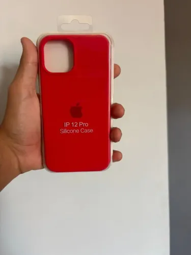 Capa de celular iPhone 12 Pro vermelho