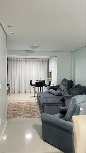 Alugo apartamento Centro