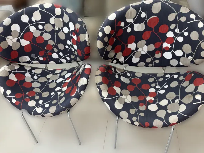 Cadeiras modernas estampadas - conjunto com 2 unidades