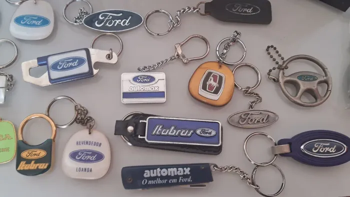 Coleção de Chaveiros Ford Concessionárias