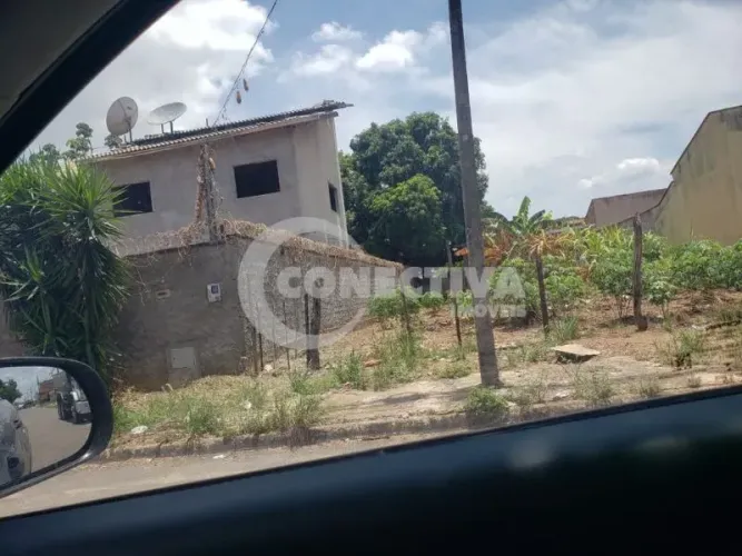 Lote de 360 m² à Venda no Residencial Village Garavelo 2ª Etapa Aparecida de Goiânia/GO