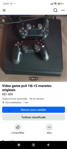 PS4 slim 1 tera de memória e 2 manetes 