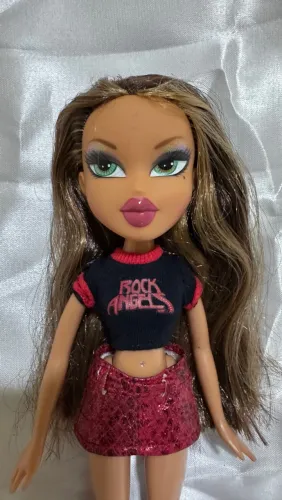 Boneca Bratz Rock Angelz Yasmin