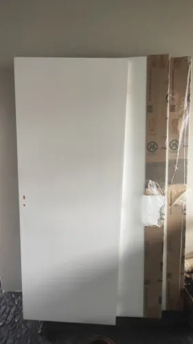 Vendo Porta Branca NOVA