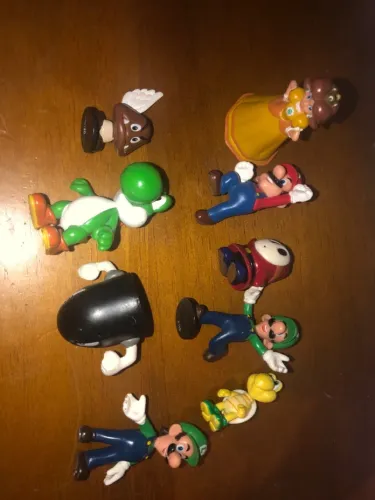 Coleção miniaturas super Mário