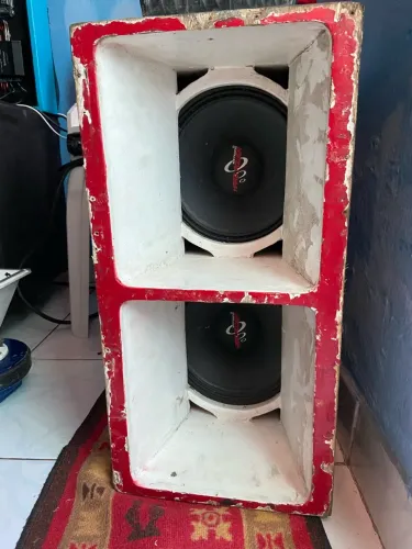 Médio Hard Power Na Caixa