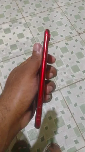 iPhone XR pegando tudo 750,00
