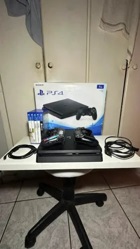 Vende Playstation 4 Slin Standart 1 TB