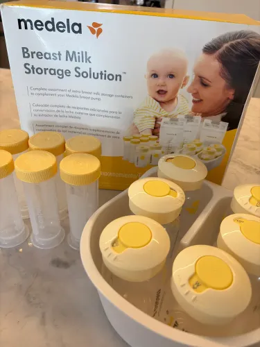 Extrator de Leite Elétrico Medela com 2 saídas