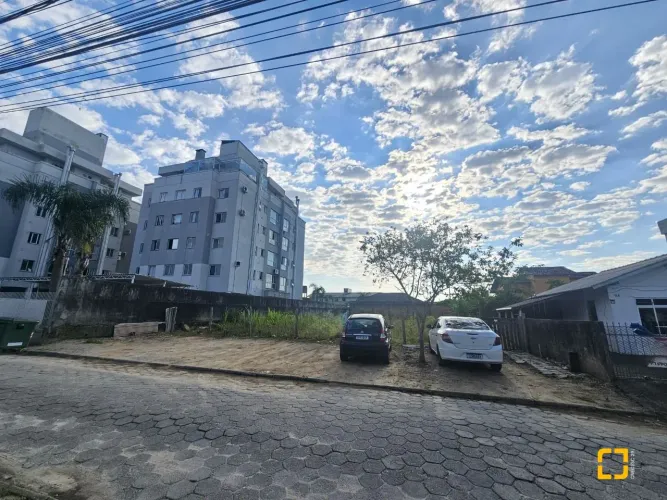 Terreno para venda no bairro Rio Grande em Palhoça - SC