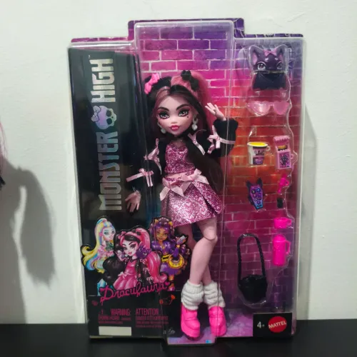 draculaura core refresh 2