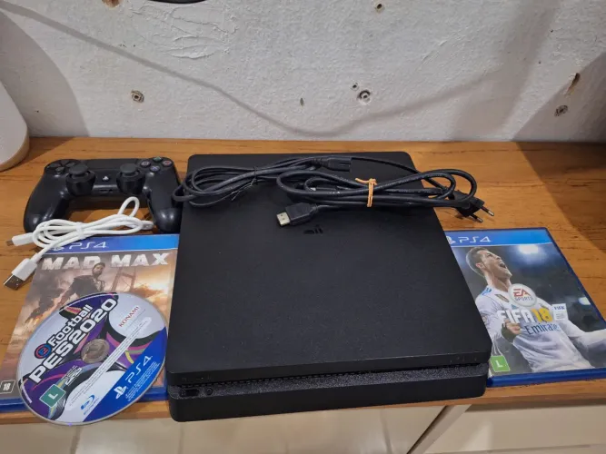 Ps4 slim