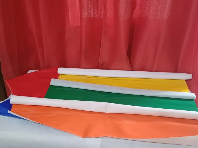 SINTÉTICO VERNIZ OTIMO PARA BRINDES DE FESTA