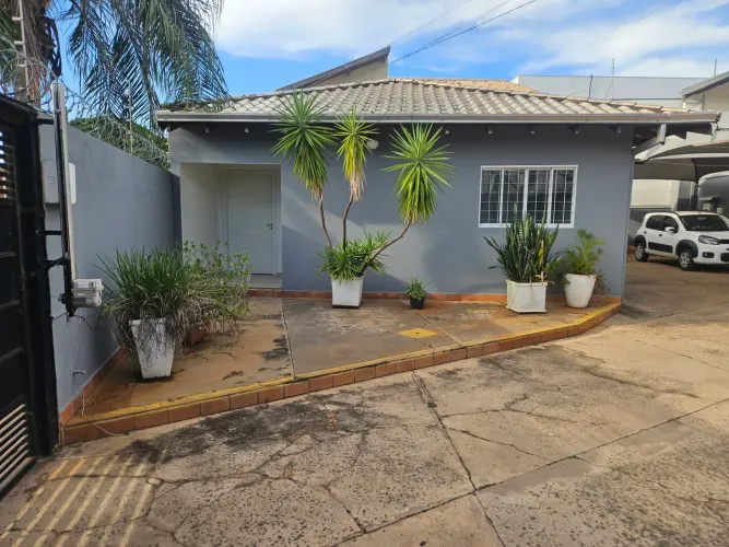 Imóvel para aluguel com 57 metros quadrados com 1 quarto em Jardim Jockey Club - Campo Gra