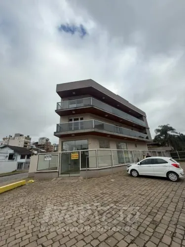 Sala Térrea / Loja comercial Vinhedos Caxias do Sul