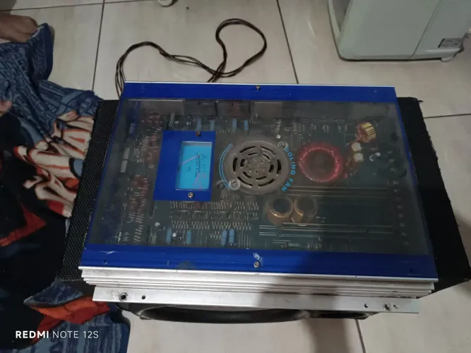 Vendo som automotivo 