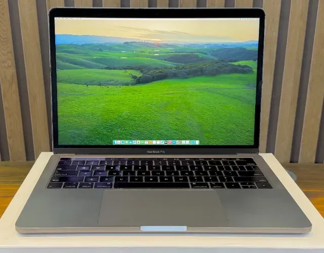 Macbook PRO 2019 A1989 Touch Bar I5 2.4 Mem 8gb Ssd 256