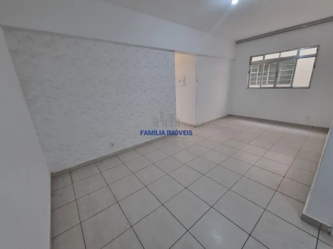 Apartamento á venda 2 quartos de frente Vila Mathias Santos SP