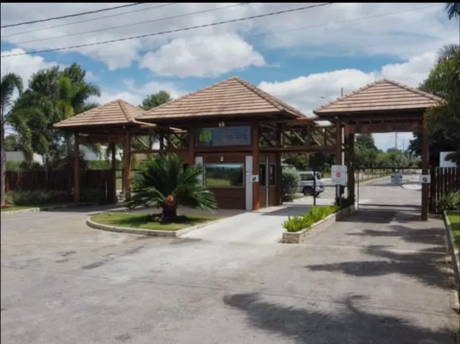 VENDO TERRENO DE ESQUINA COM 800m² NO HARAS CAMPING CLUB 