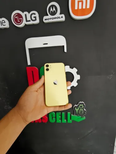 iPhone 11