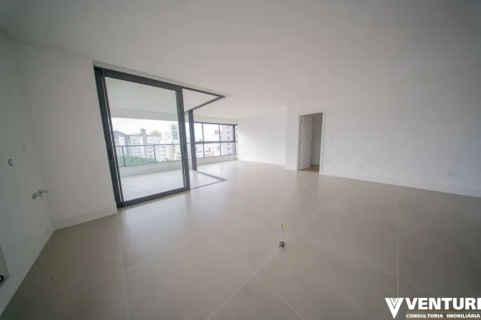 Apartamento com 3 dormitórios à venda, 152 m² por R$ 1.590.000 - Victor Konder - Blumenau/