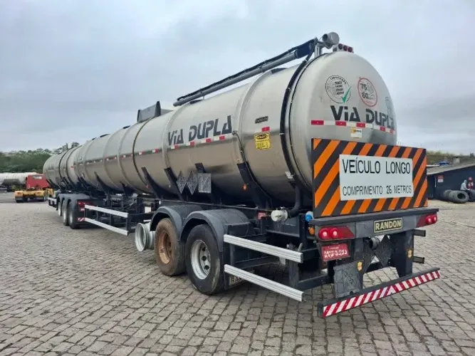 Rodotrem Tanque Inox Randon - 9 eixos - 63m³ - 2017
