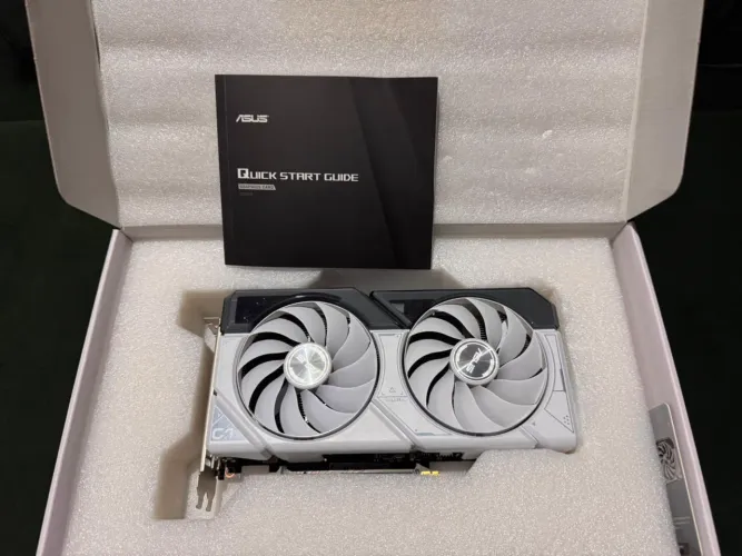 RTX 4060 ASUS 8gb GDDR6 OC DUAL WHITE