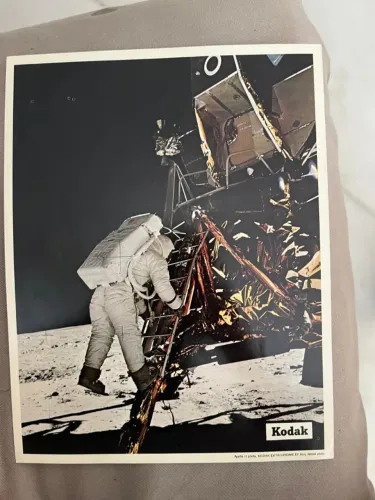 Lote com 4 Fotografias Originais de Época da Missão Apollo 11 (Edição Promocional Kodak)