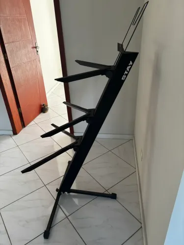 Suporte teclado torre