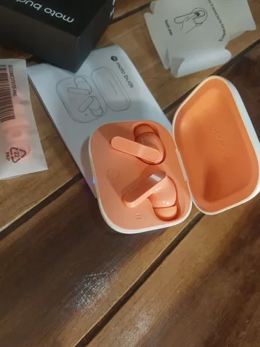 Moto Buds Rosa/Salmão - NOVO NA CAIXA!