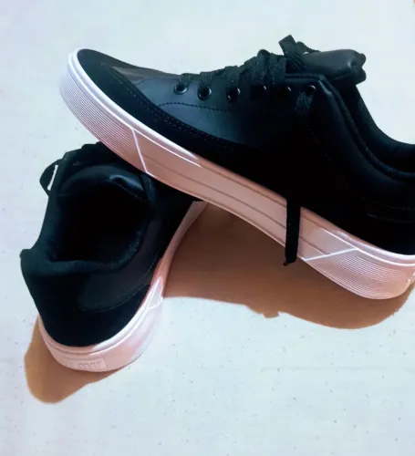 Tênis preto Star feet