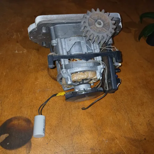 Motor deslizante Mc Garcia aproveitar peças 