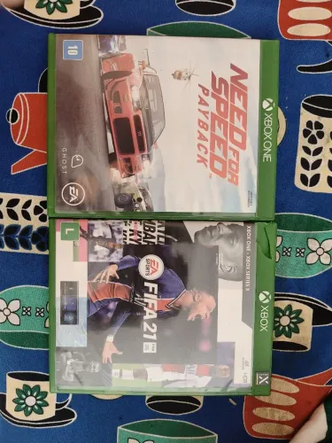 Vendo FIFA 21 e NFS Payback, ambos mídia física por 100 os dois.
