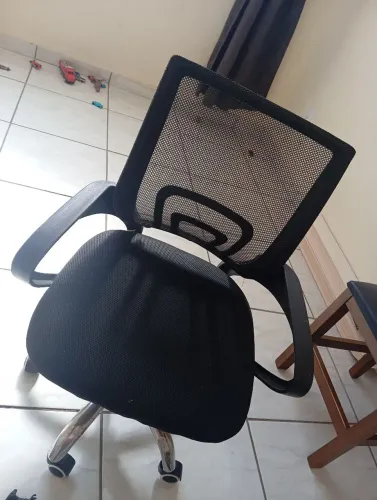 Vende se cadeira giratória