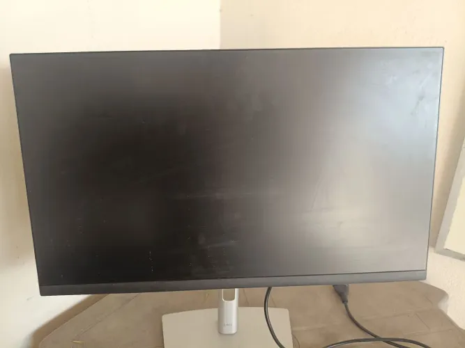 Monitor DELL P2422hc