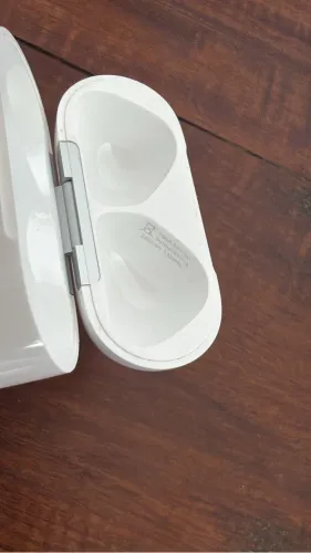 Air Pods 4 em perfeito estado 