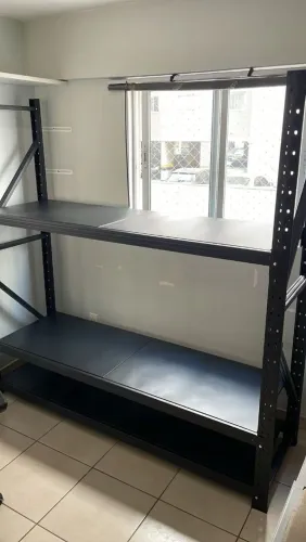 Mini porta Pallet Light com prateleiras em aço
