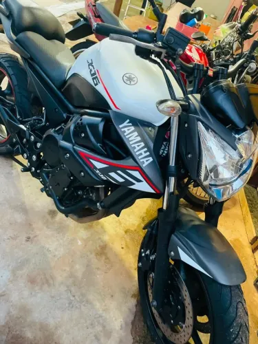 Yamaha xj6 2016