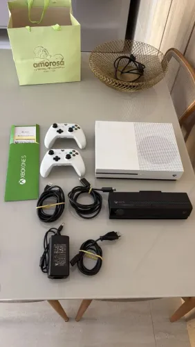 XBOX ONE S - Excelente estado
