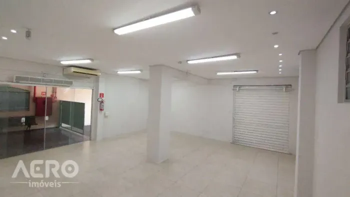 Imóvel comercial excelente para farmácia, clínica, loja, no centro da cidade, contendo apr