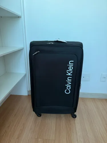 Mala Calvin Klein 23 kg Original